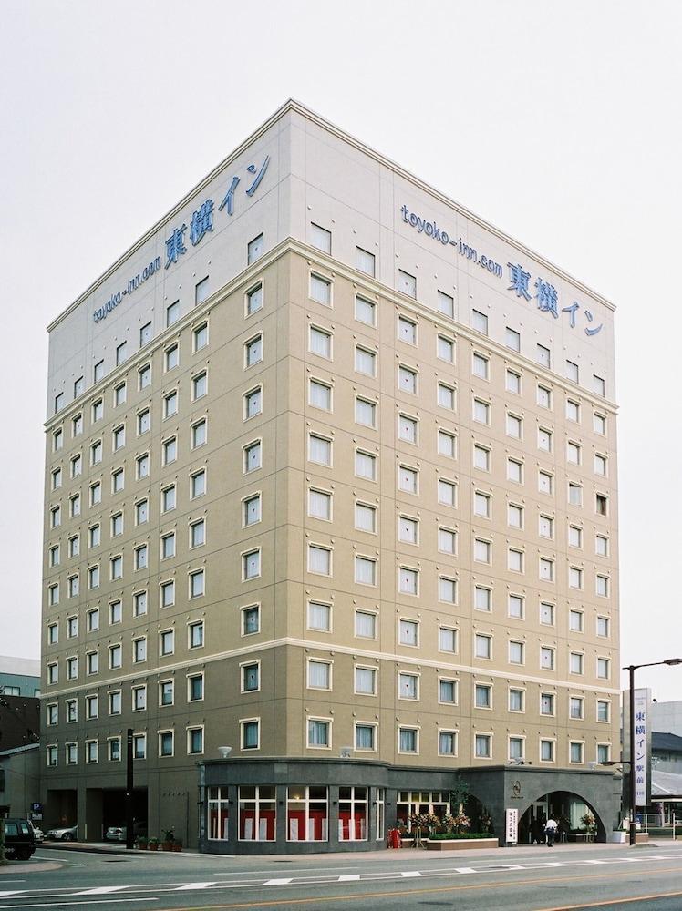 Toyoko Inn Kanazawa-Eki Higashi-Guchi Екстериор снимка