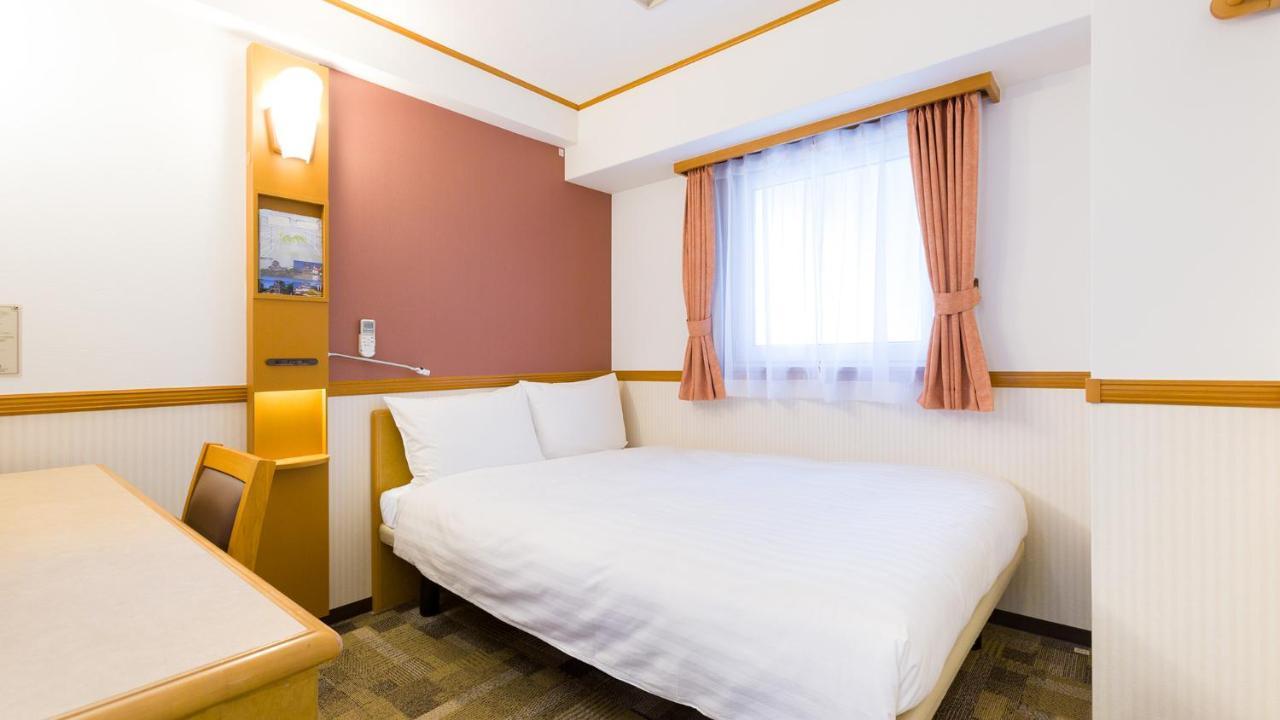 Toyoko Inn Kanazawa-Eki Higashi-Guchi Екстериор снимка