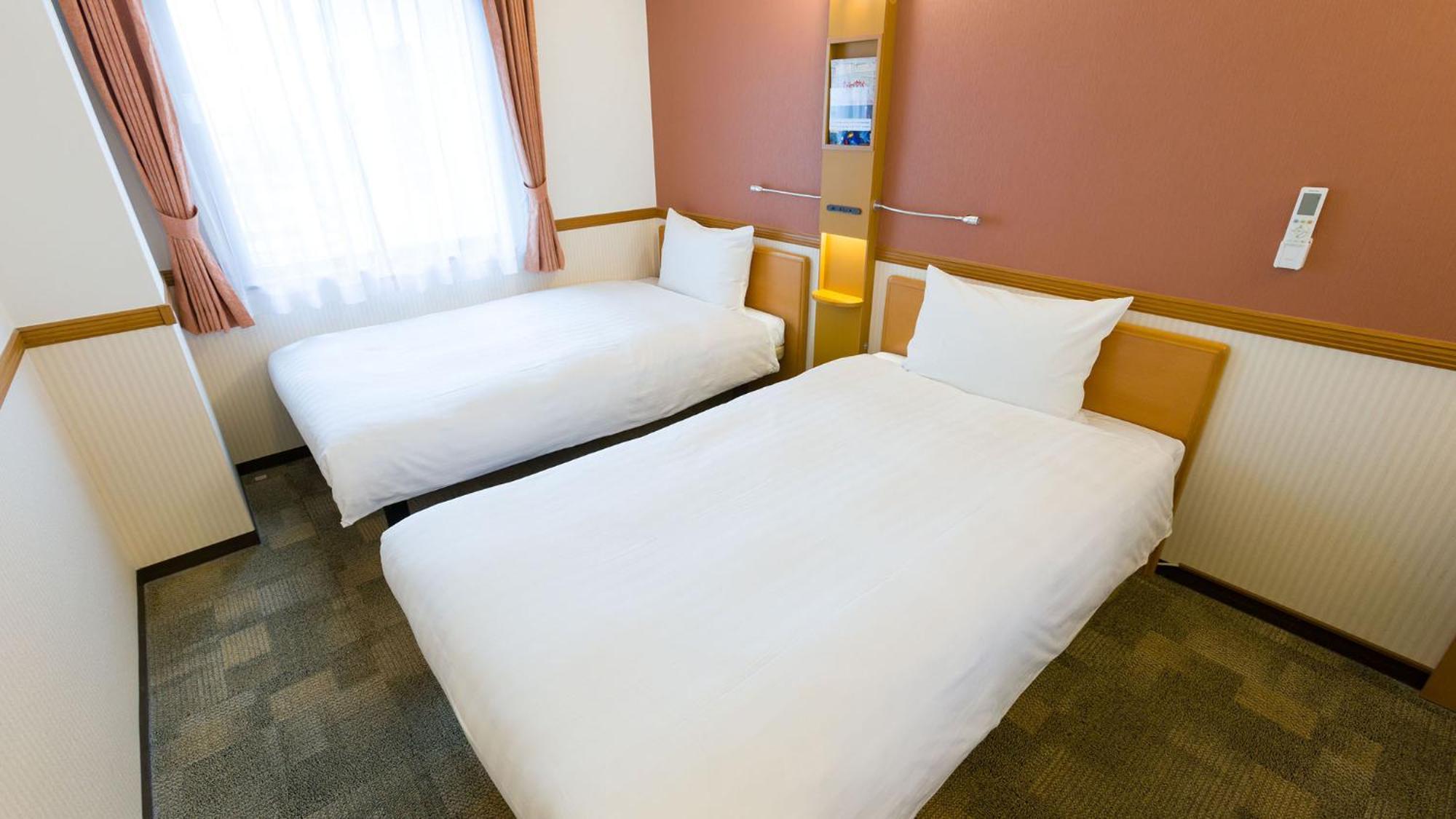 Toyoko Inn Kanazawa-Eki Higashi-Guchi Стая снимка