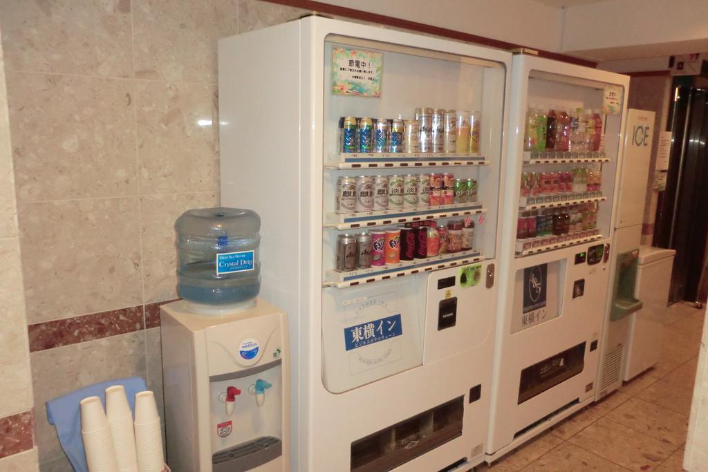 Toyoko Inn Kanazawa-Eki Higashi-Guchi Екстериор снимка